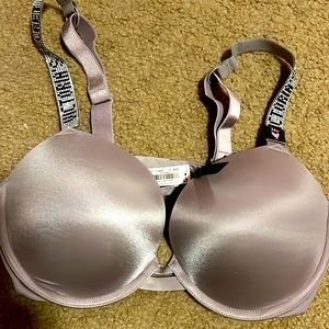 VERY SEXY Bombshell Logo Shine Strap Push-Up Bra